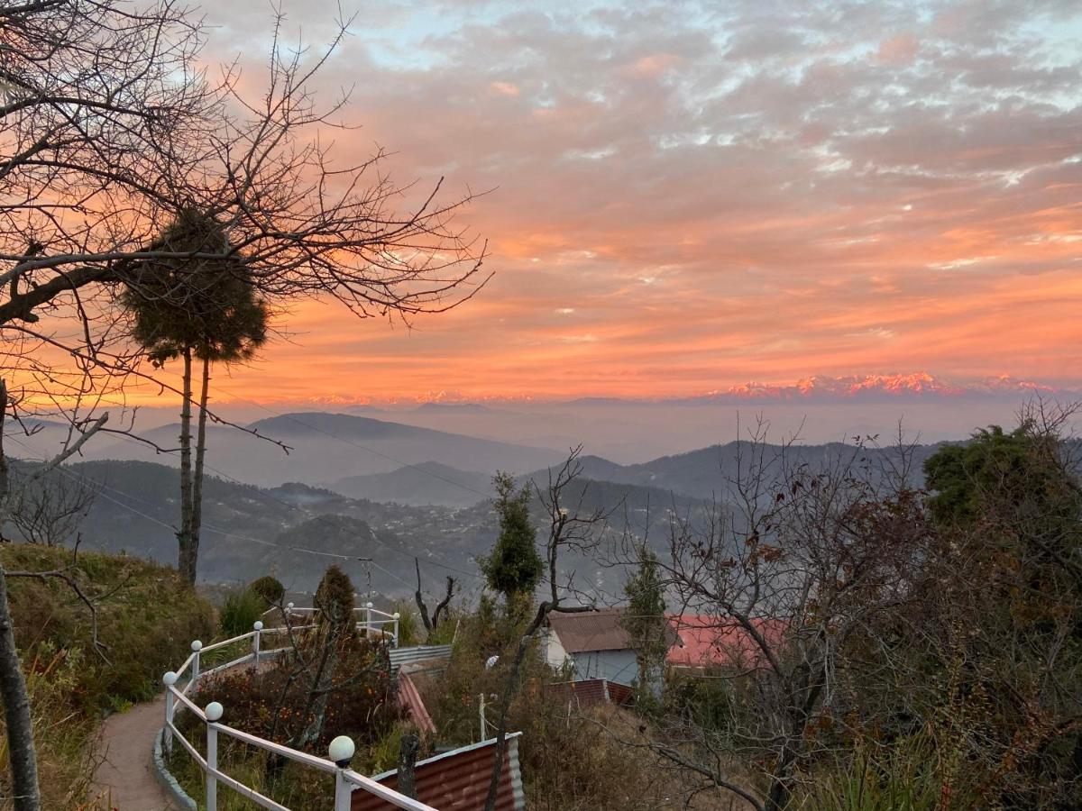 Wincliff Orchard Resort Mukteshwar Exterior photo