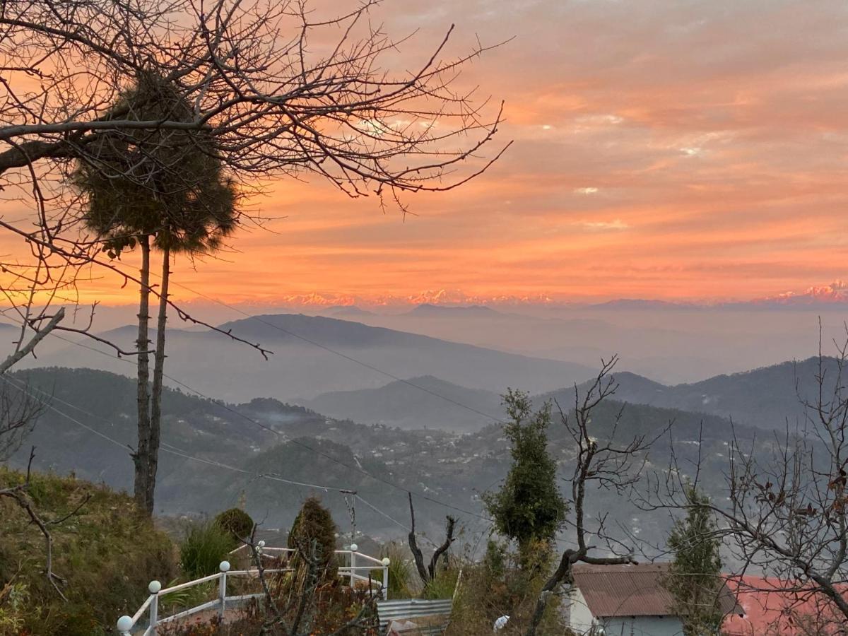 Wincliff Orchard Resort Mukteshwar Exterior photo